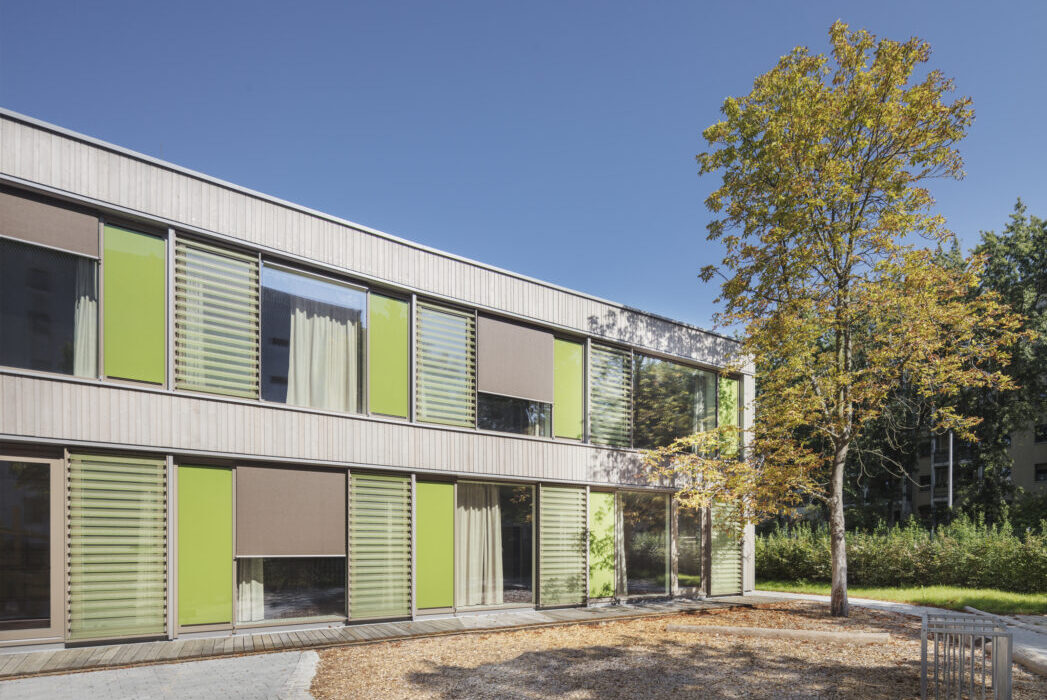 Geb&auml;ubeansicht vom Vorplatz aus &copy; Werner Huthmacher